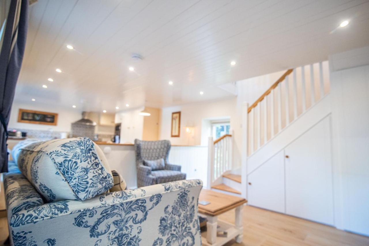 Ardnavaha House - Poolside Cottages Clonakilty Eksteriør billede