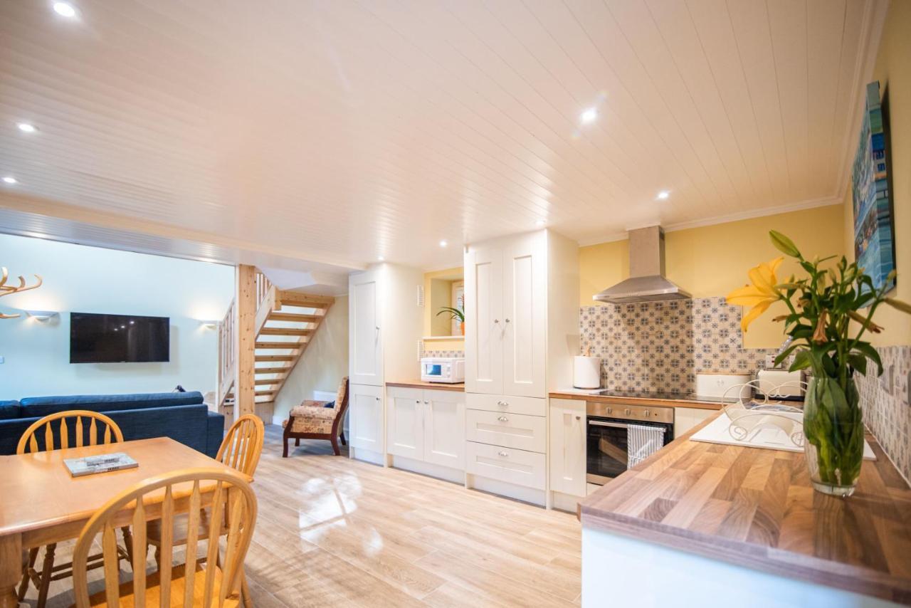 Ardnavaha House - Poolside Cottages Clonakilty Eksteriør billede